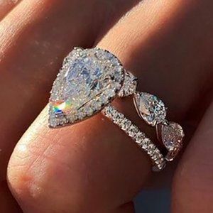 *NEW 925 Sterling Silver Diamond Teardrop Ring Set